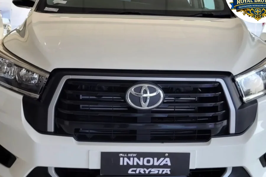 Toyota Innova Crysta – Shared Cab Service